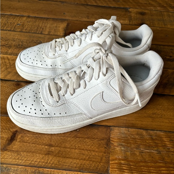 Nike court Vision-low. - Picture 1 of 5
